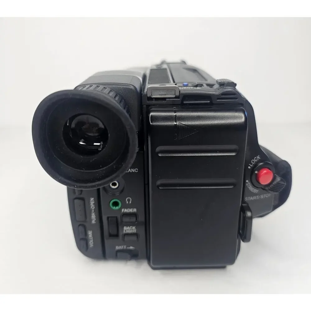 SONY Handycam CCD-TRV52 Vision Steady Shot 8 Camcorder 30x Digital Zoom Untested